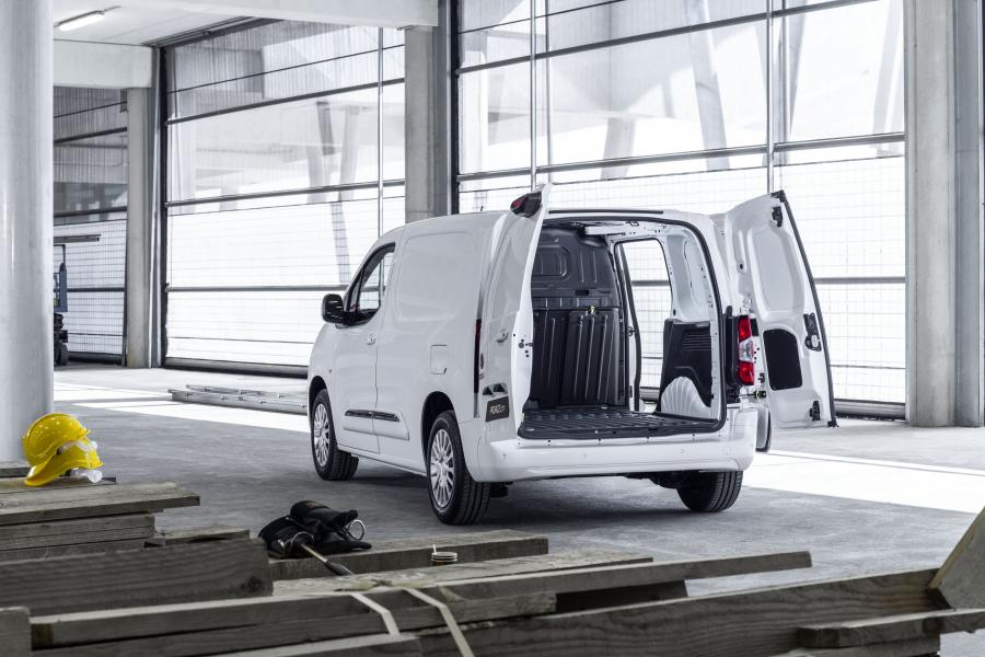  Toyota ProAce City Van 2019 года  (EU) (фото 19 из 53)